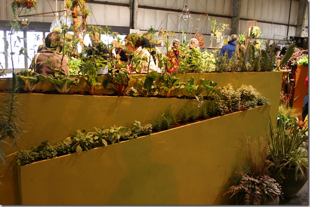 vertical gardening wall