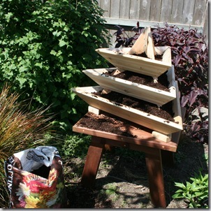 Triolife trangular planter (3)