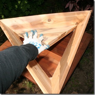 Triolife trangular planter (7)
