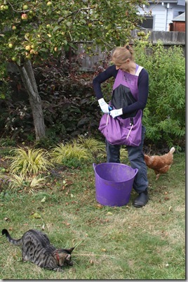 Roo Gardening Apron (13) Roo Gardening Apron (13)