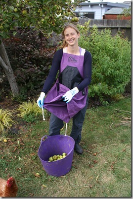 Roo Gardening Apron (21) Roo Gardening Apron (21)
